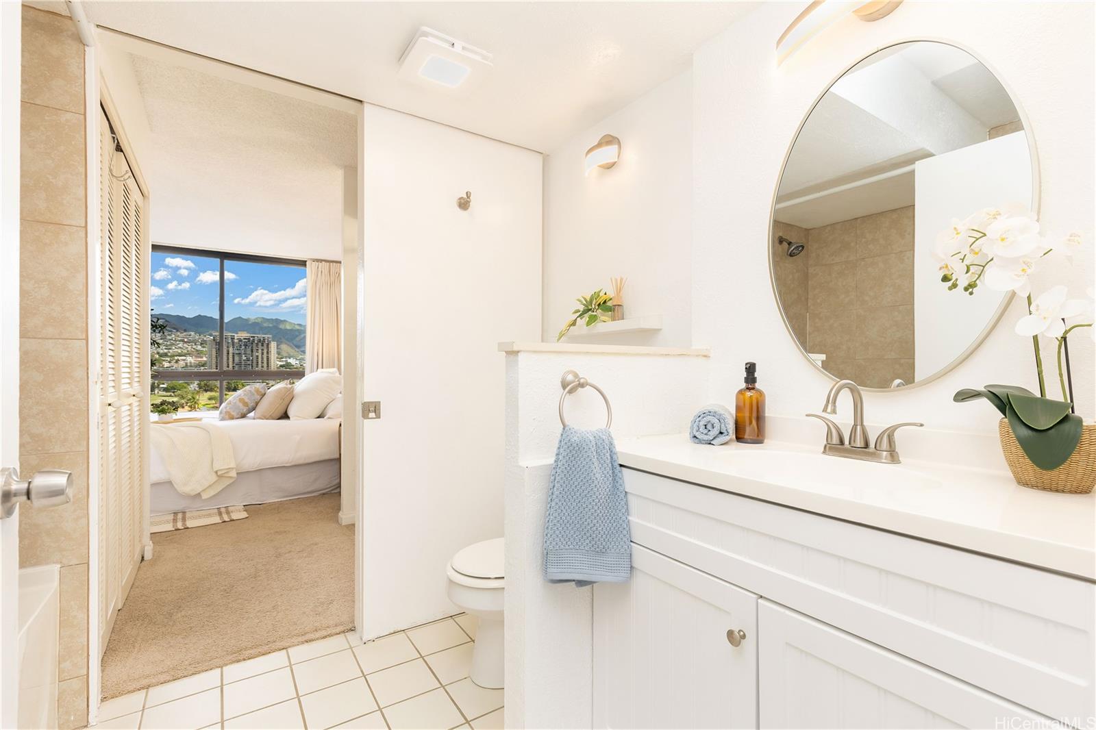 Monte Vista condo # 1105, Honolulu, Hawaii - photo 14 of 25