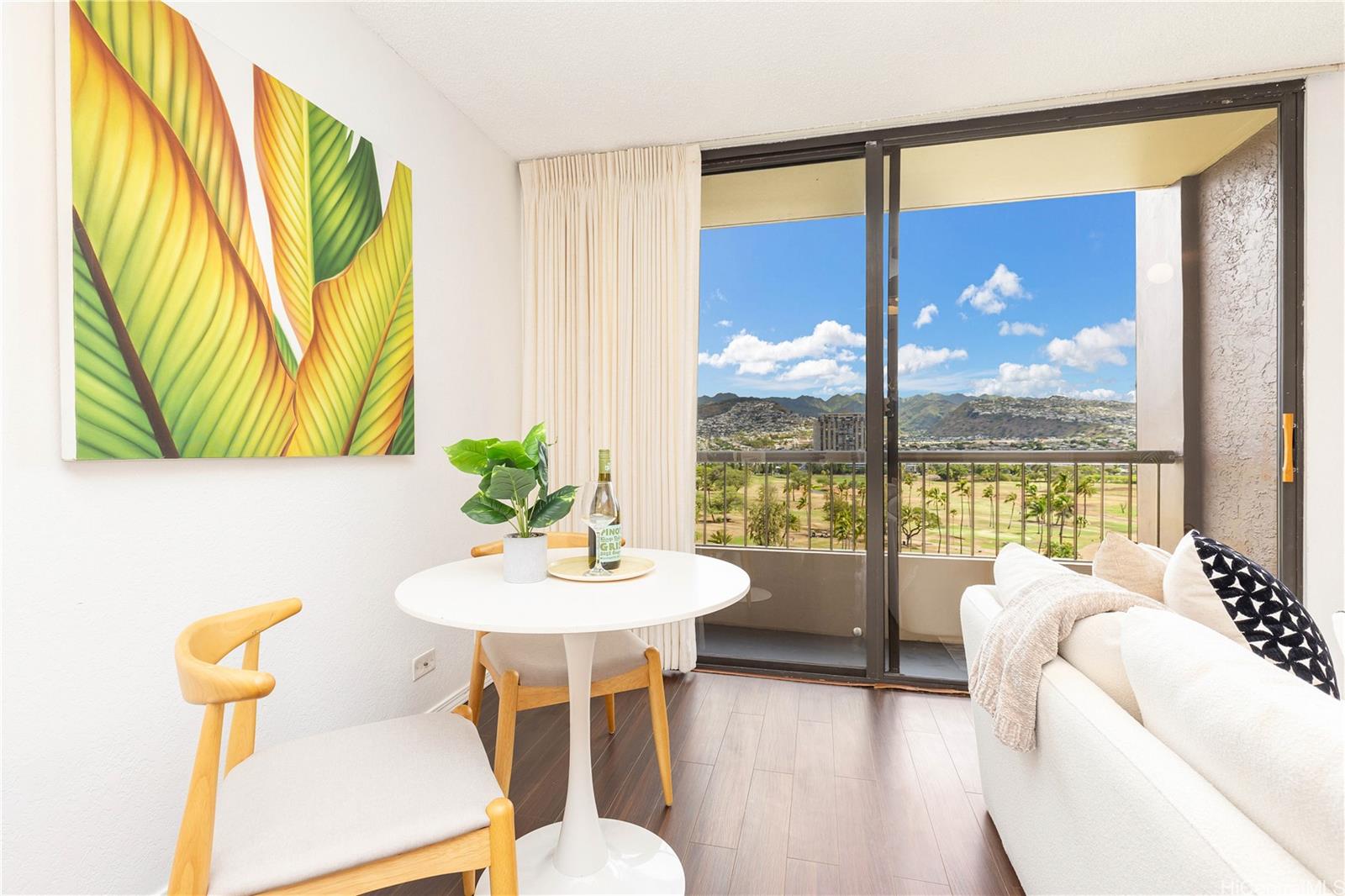 Monte Vista condo # 1105, Honolulu, Hawaii - photo 4 of 25