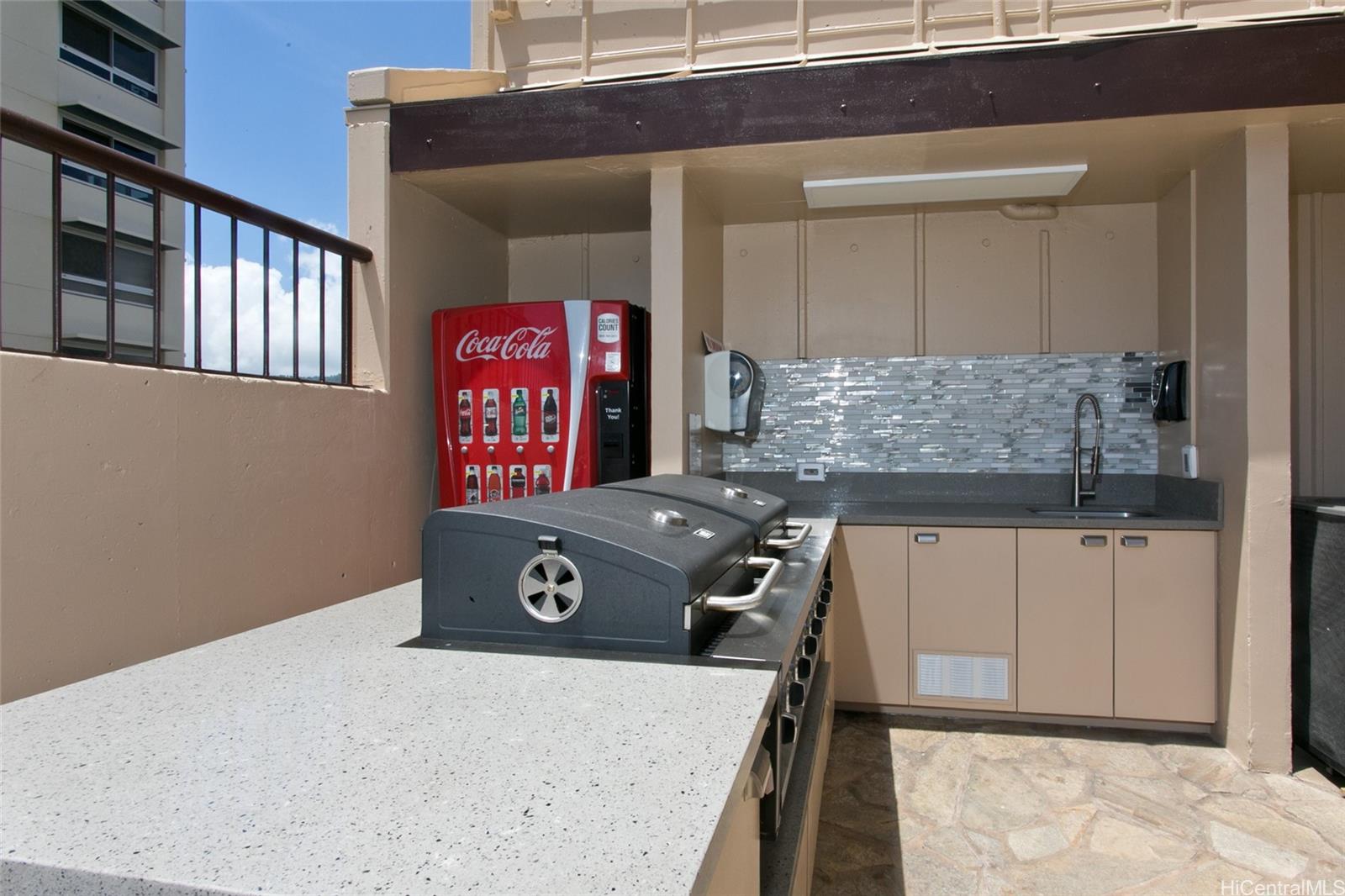 Monte Vista condo # 1203, Honolulu, Hawaii - photo 20 of 22