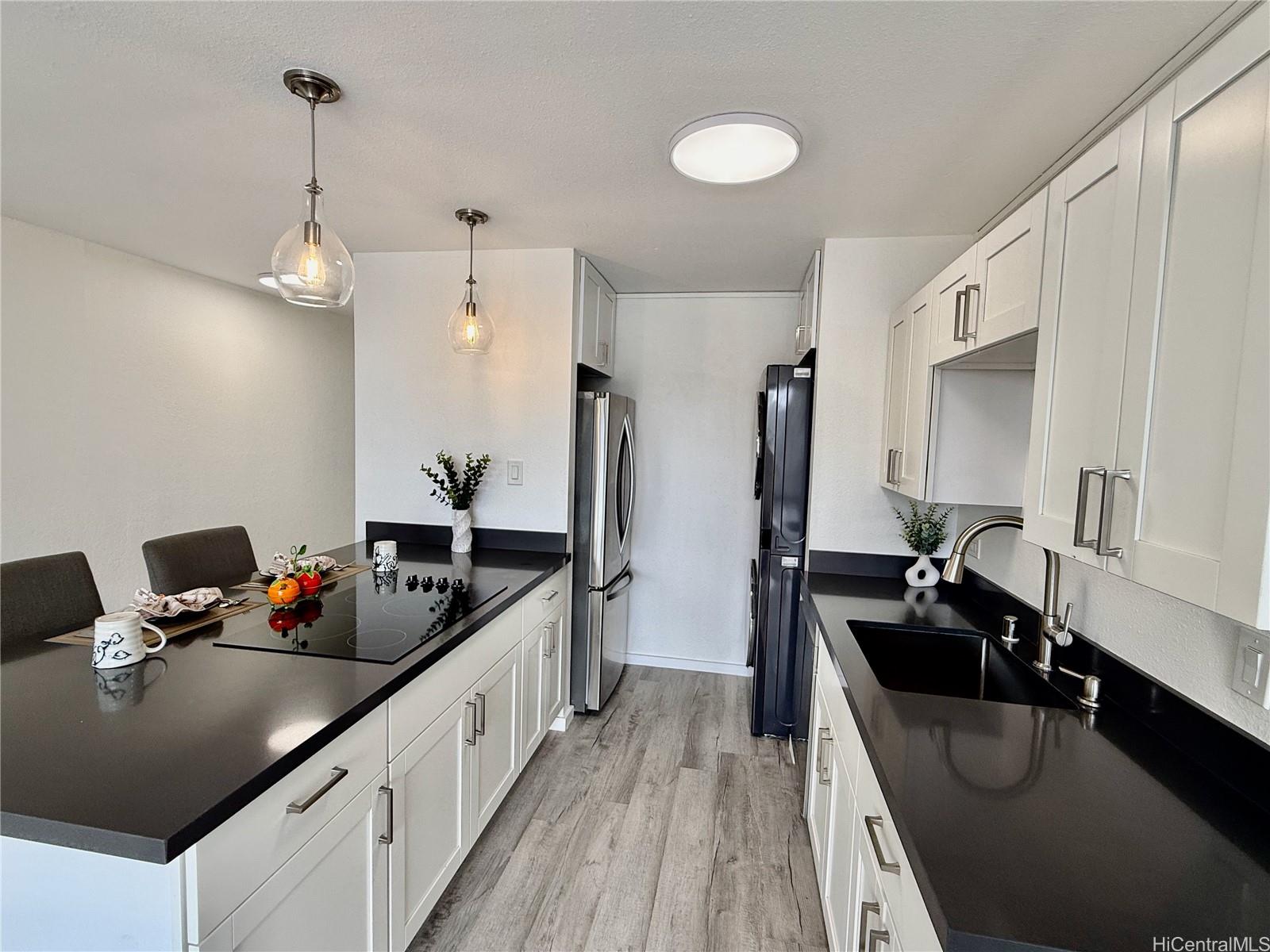 Monte Vista condo # 1603, Honolulu, Hawaii - photo 5 of 18