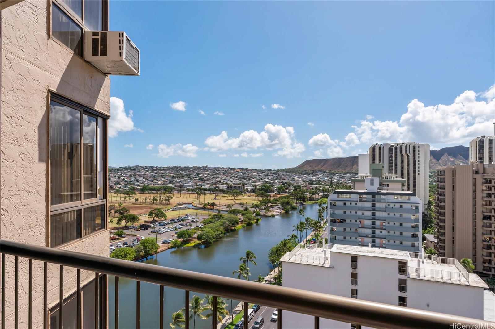 320 Liliuokalani Ave Honolulu - Rental - photo 18 of 25