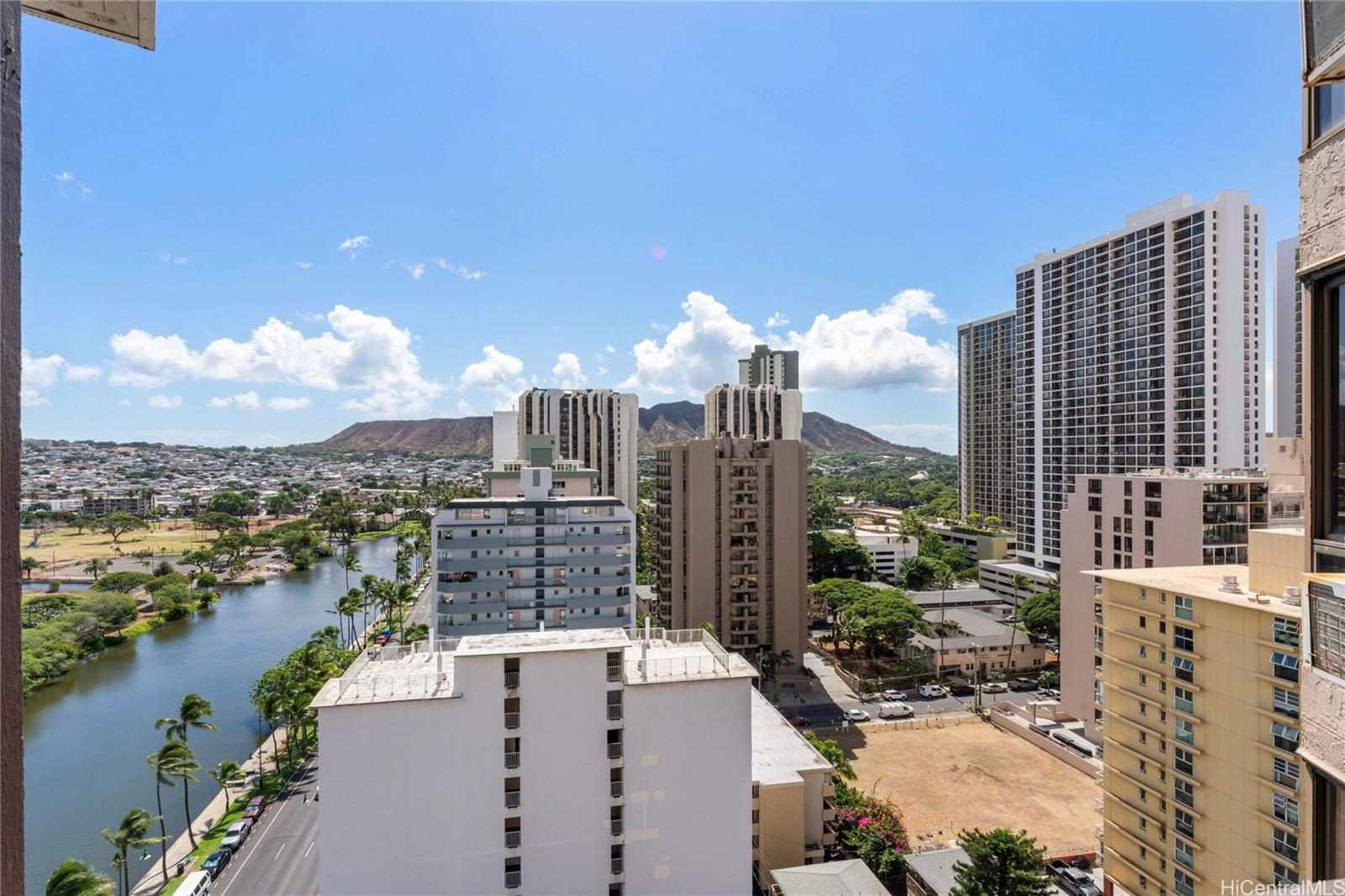 320 Liliuokalani Ave Honolulu - Rental - photo 19 of 25