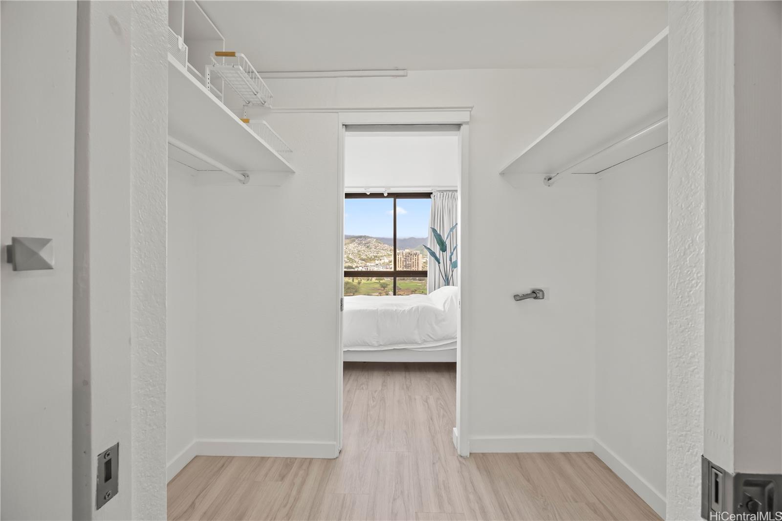 Monte Vista condo # 1905, Honolulu, Hawaii - photo 15 of 24