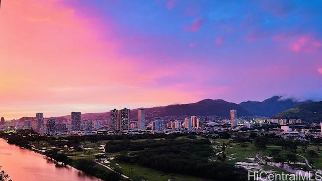 Monte Vista condo # 2205, Honolulu, Hawaii - photo 11 of 13