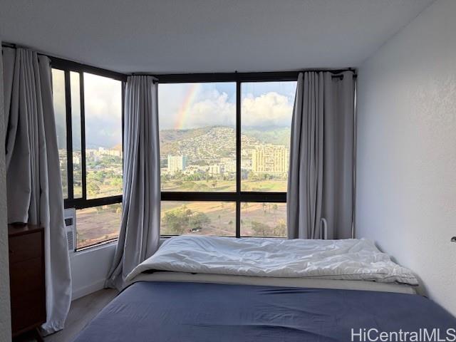 Monte Vista condo # 2205, Honolulu, Hawaii - photo 4 of 13