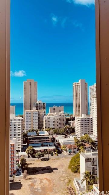 Monte Vista condo # 2205, Honolulu, Hawaii - photo 10 of 13