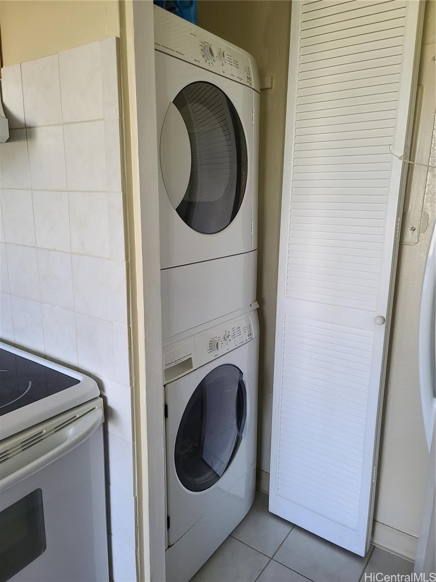 320 Liliuokalani Ave Honolulu - Rental - photo 14 of 25