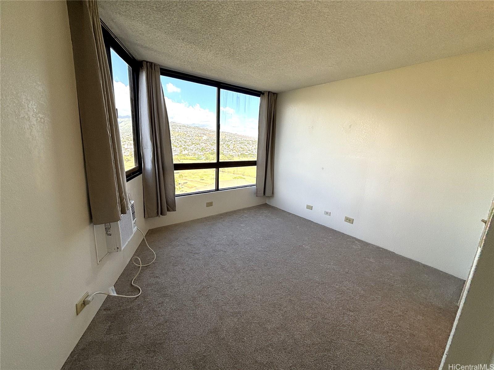 Monte Vista condo # 2405, Honolulu, Hawaii - photo 8 of 22