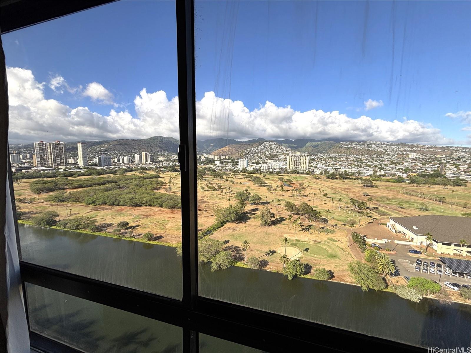 Monte Vista condo # 2405, Honolulu, Hawaii - photo 10 of 22