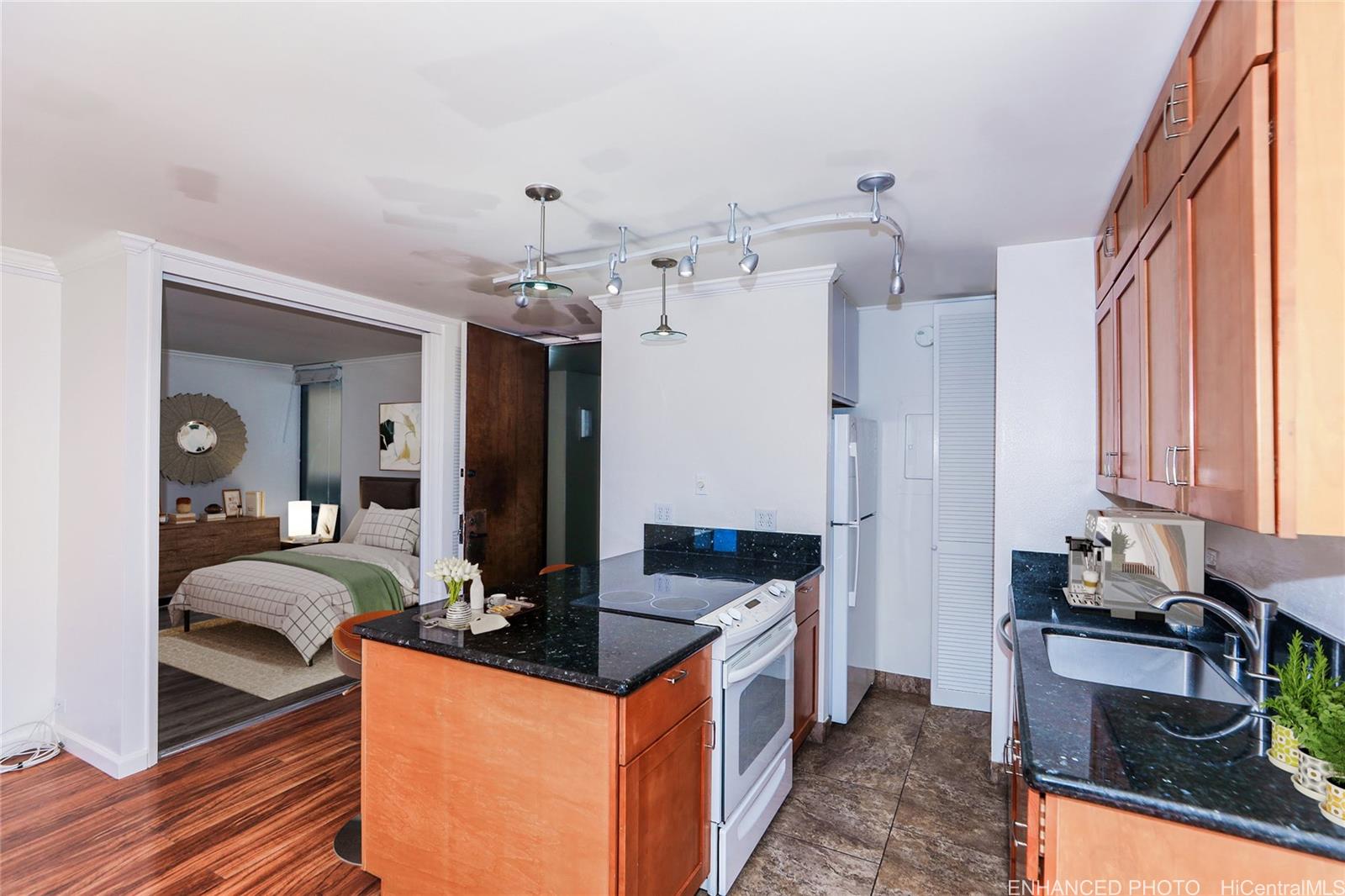 Monte Vista condo # 702, Honolulu, Hawaii - photo 8 of 25