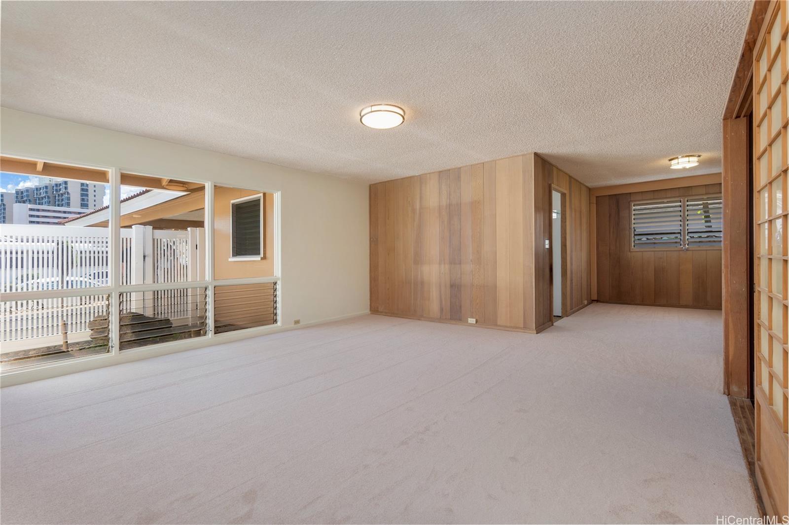 3209  Ala Laulani Street Salt Lake, Honolulu home - photo 11 of 25