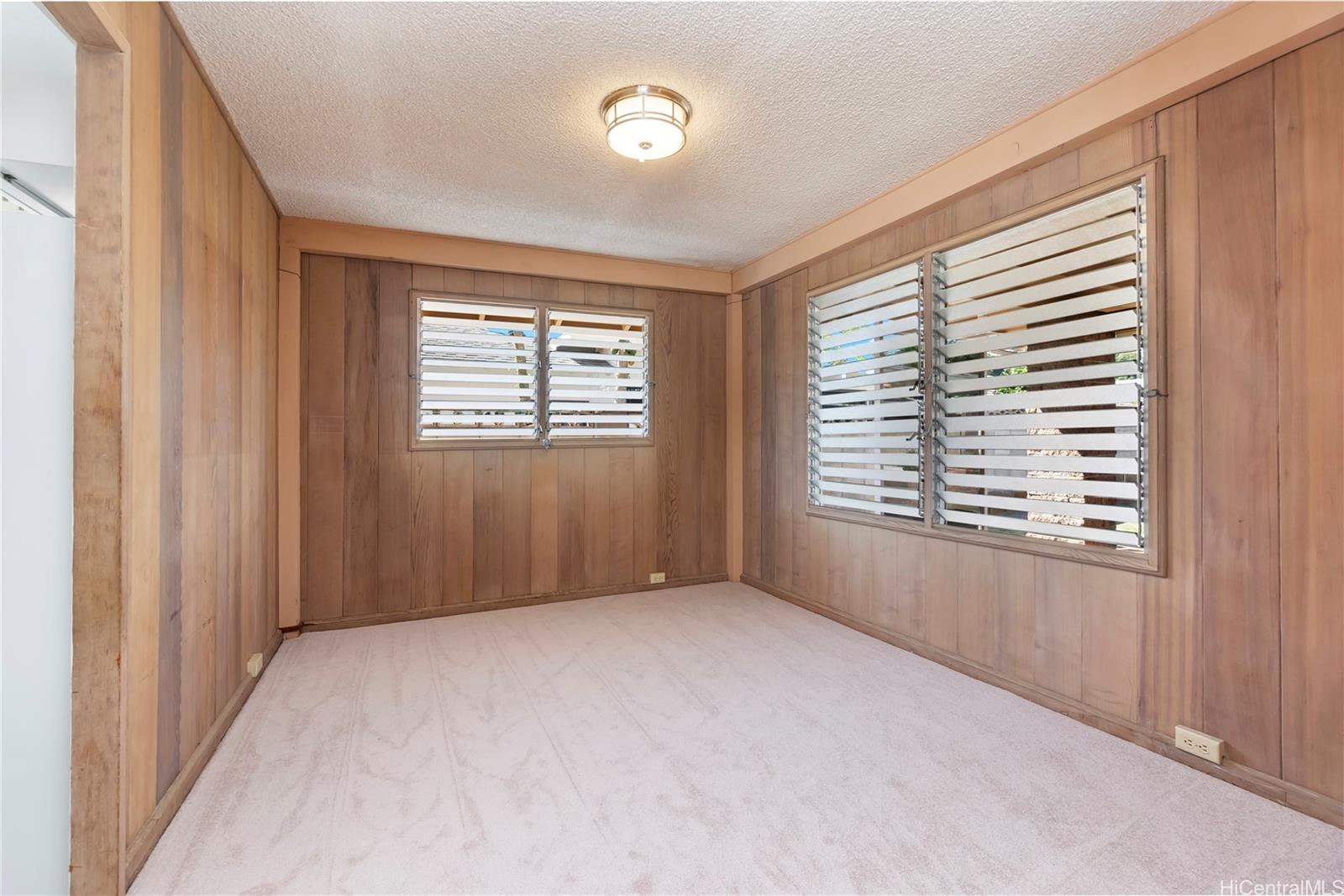 3209  Ala Laulani Street Salt Lake, Honolulu home - photo 14 of 25