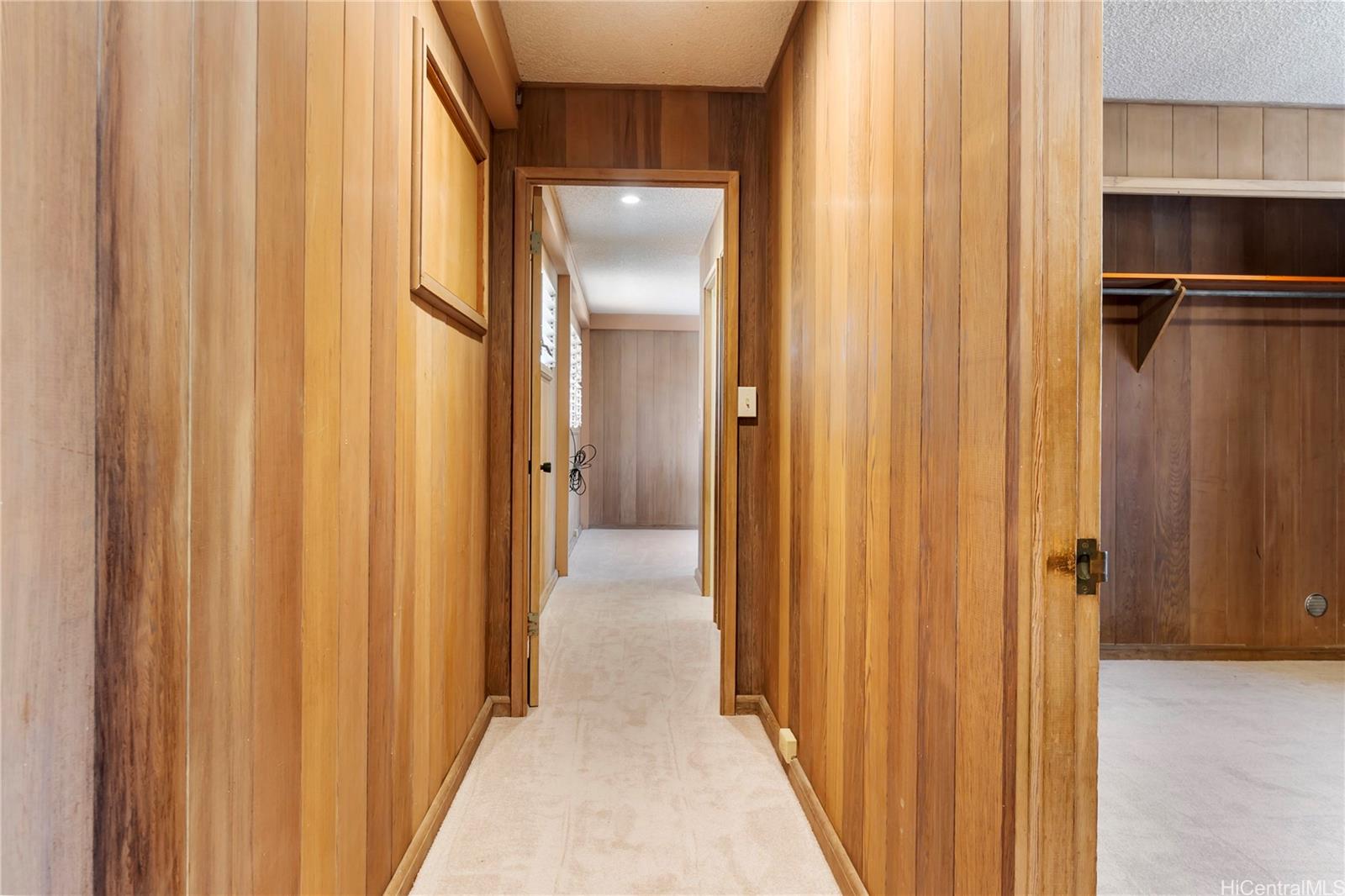 3209  Ala Laulani Street Salt Lake, Honolulu home - photo 15 of 25