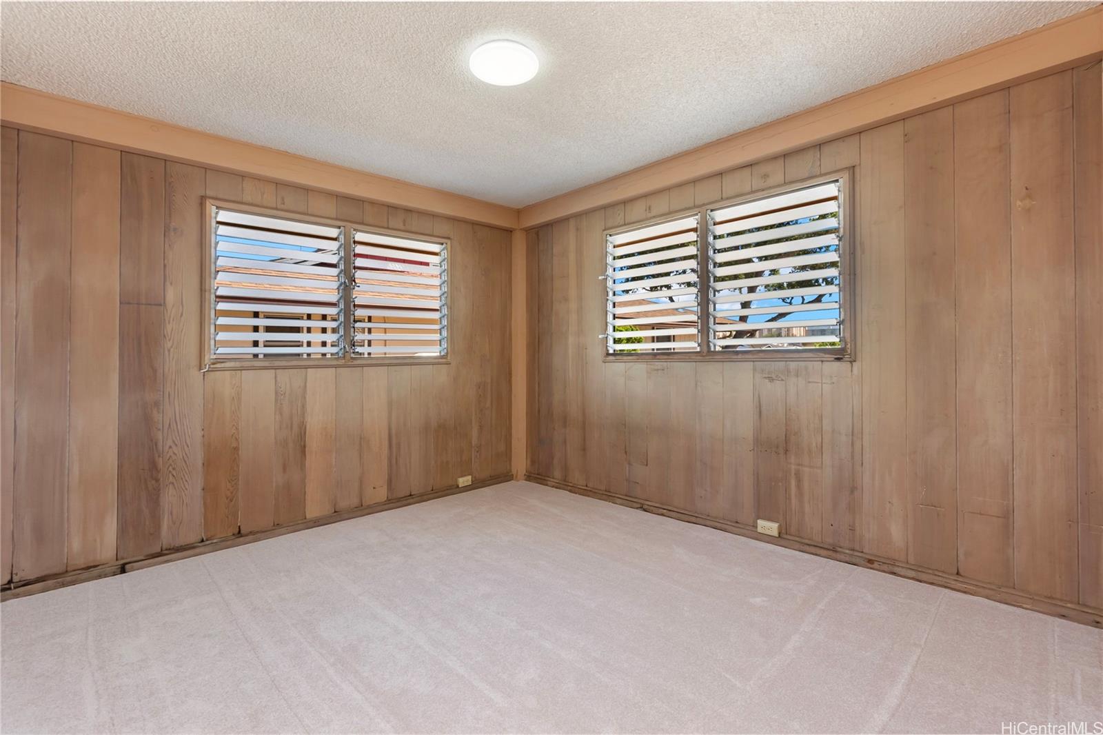 3209  Ala Laulani Street Salt Lake, Honolulu home - photo 18 of 25