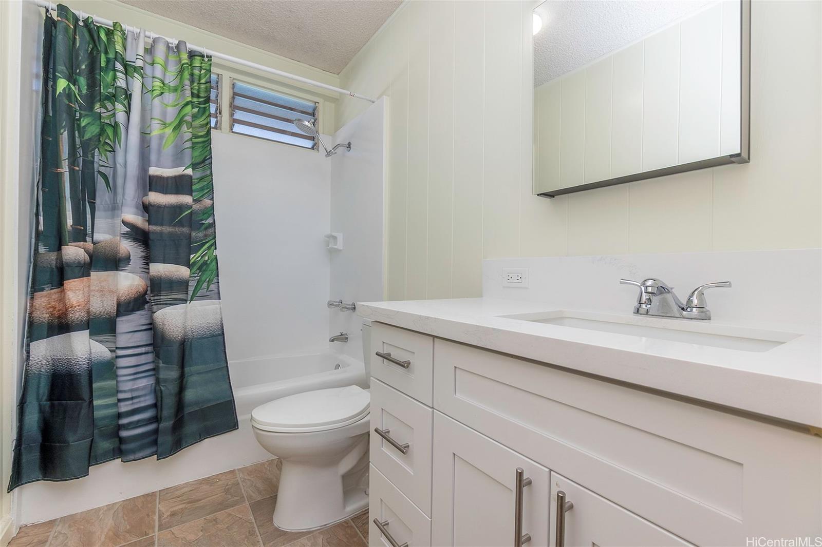 3209  Ala Laulani Street Salt Lake, Honolulu home - photo 19 of 25