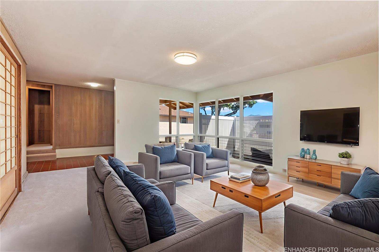 3209  Ala Laulani Street Salt Lake, Honolulu home - photo 3 of 25