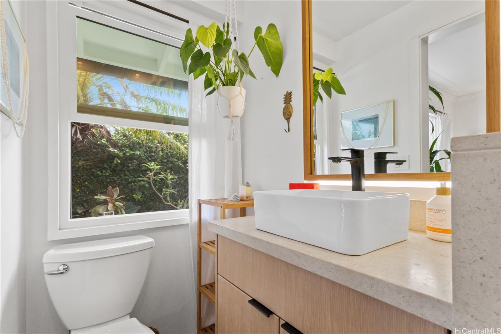 321  Kealahou Place Coconut Grove, Kailua home - photo 13 of 25