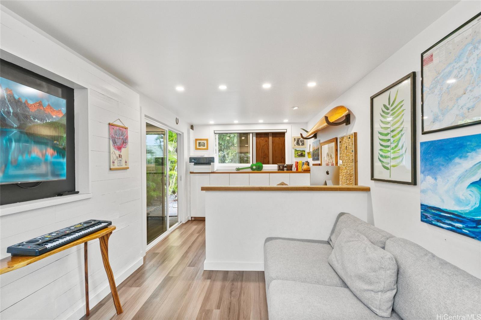 321  Kealahou Place Coconut Grove, Kailua home - photo 21 of 25