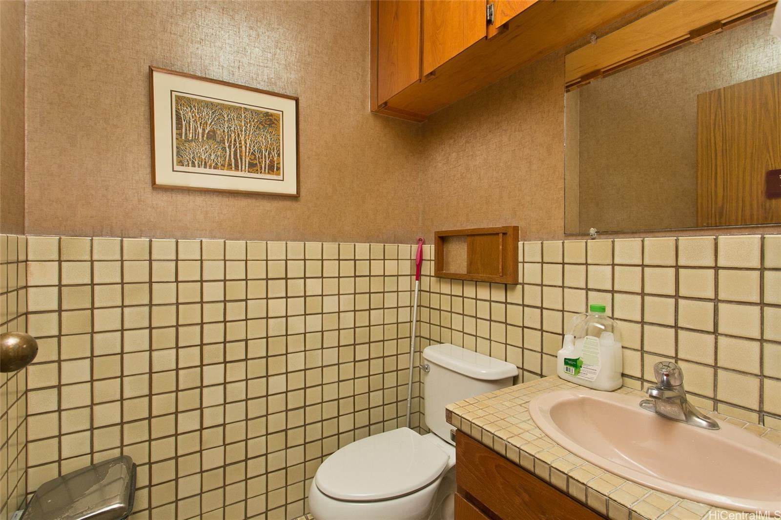 321 N Kuakini St Honolulu Oahu commercial real estate photo6 of 15