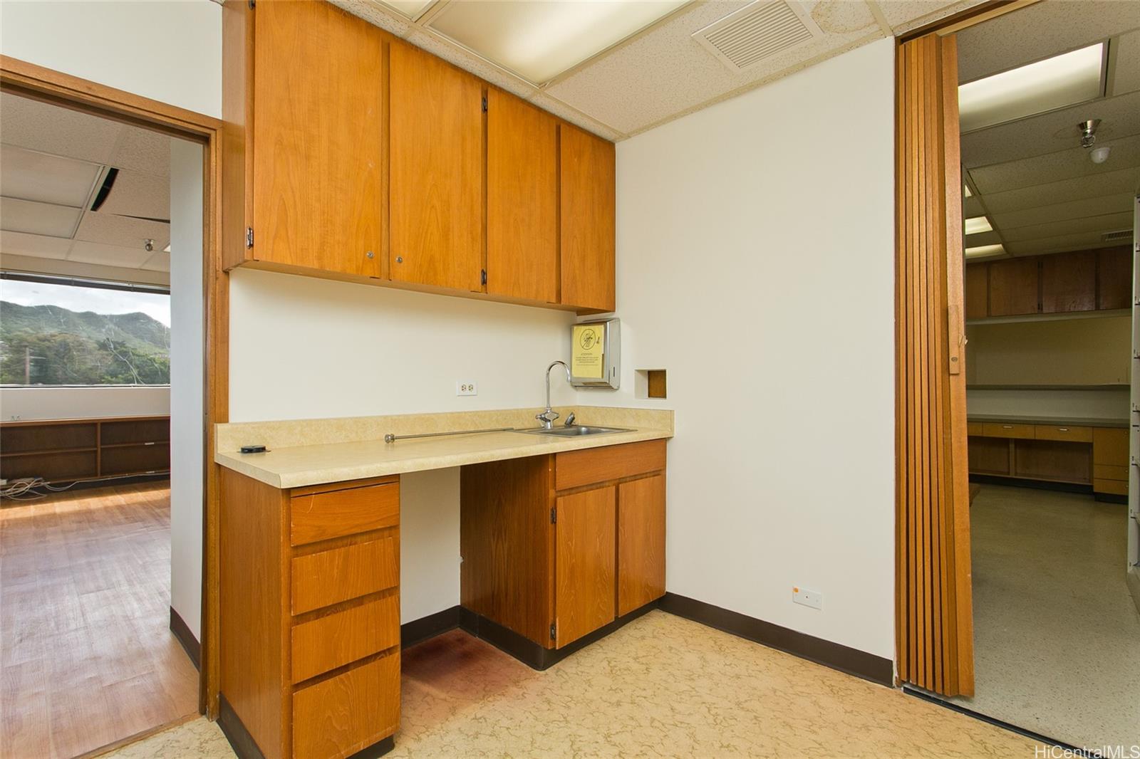 321 N Kuakini St Honolulu Oahu commercial real estate photo8 of 15