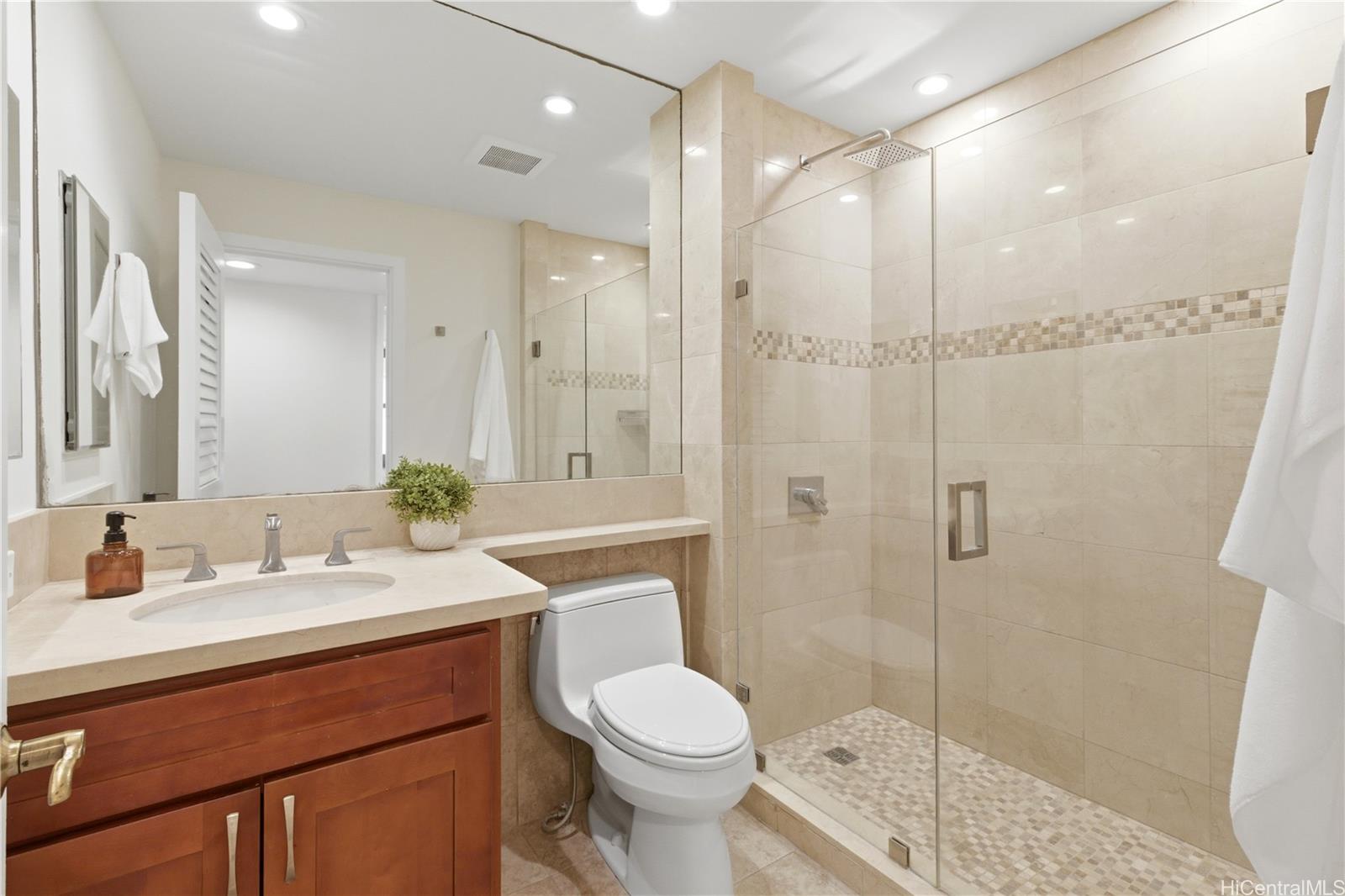 3210  Diamond Head Road Diamond Head, Diamond Head home - photo 17 of 25