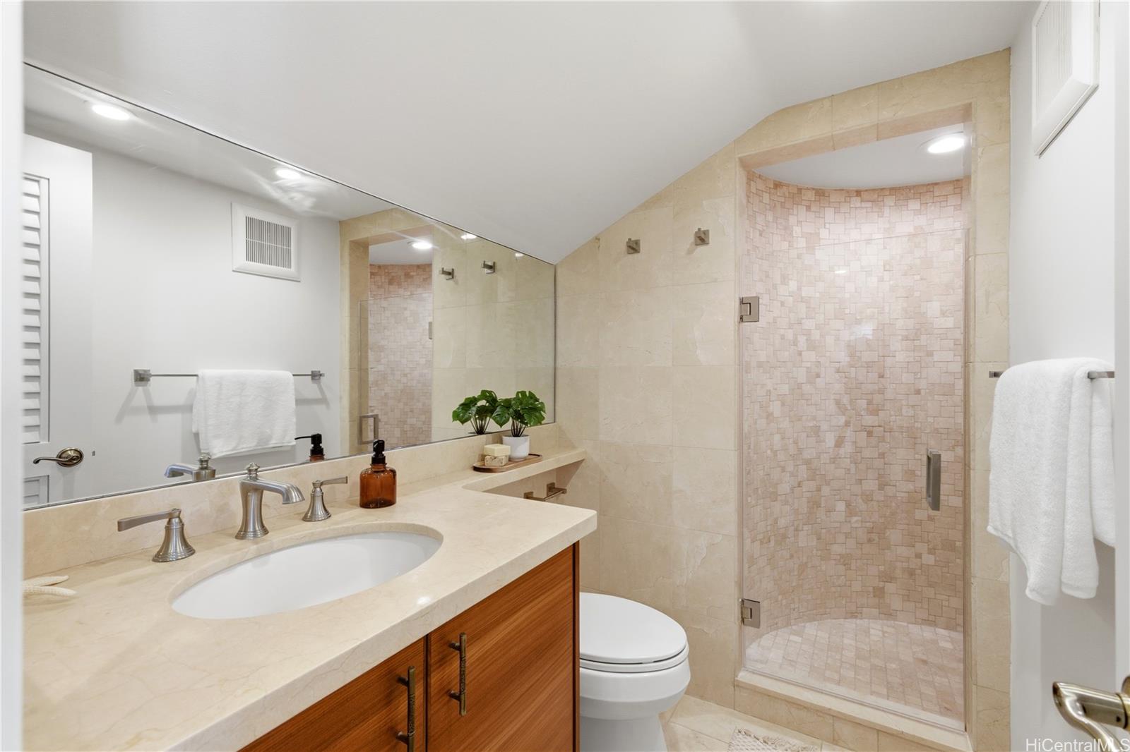 3210  Diamond Head Road Diamond Head, Diamond Head home - photo 19 of 25