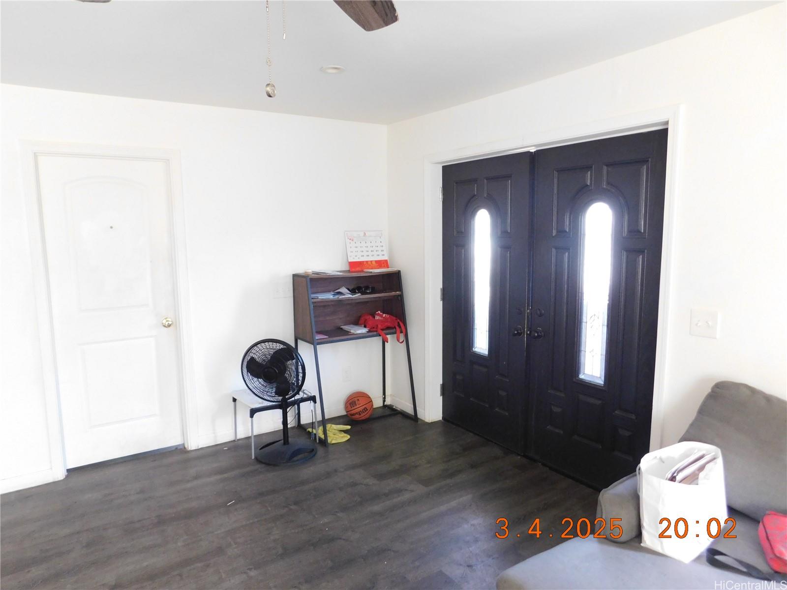 3214  Esther Street Kapahulu, Diamond Head home - photo 4 of 10