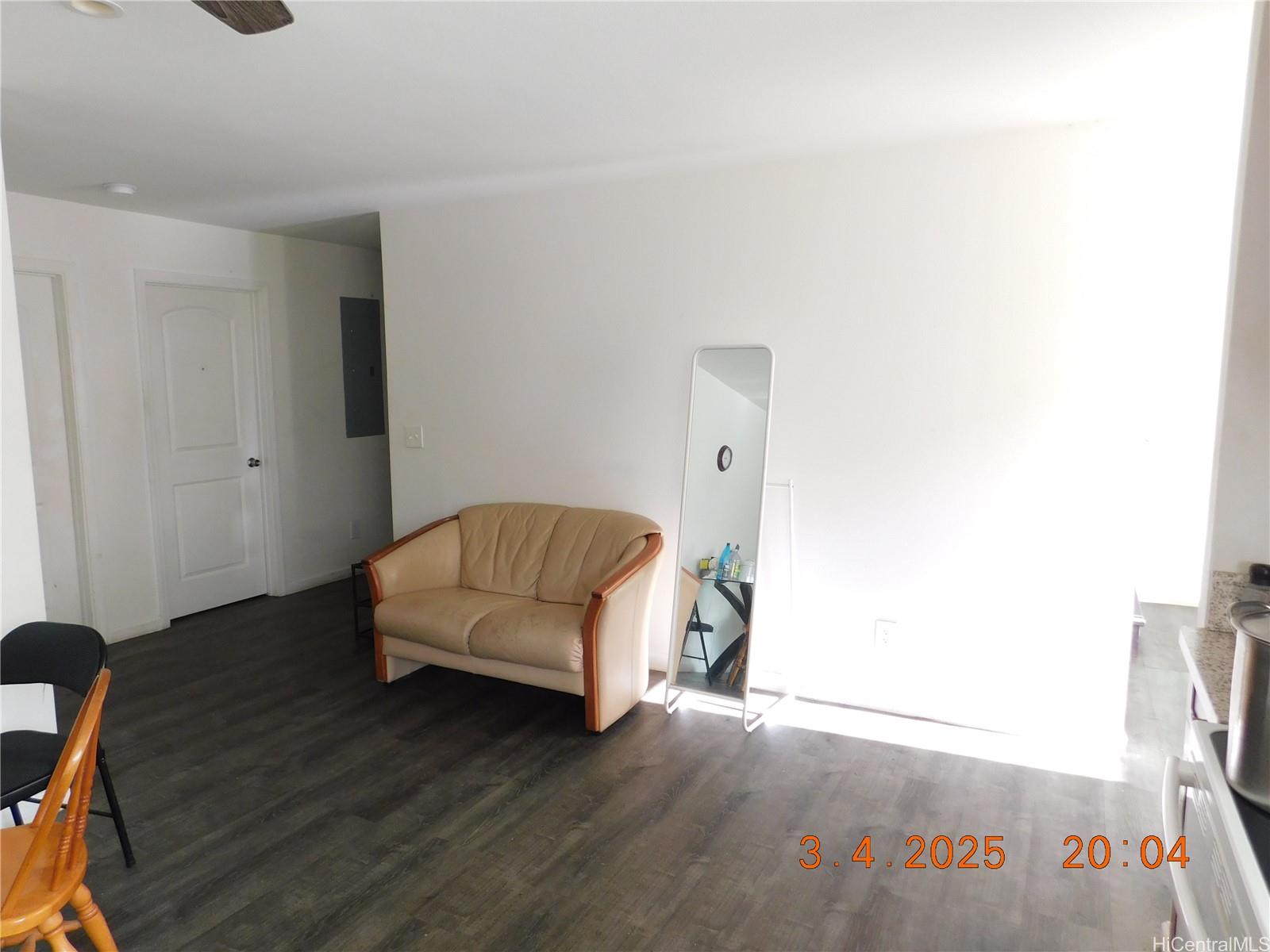 3214  Esther Street Kapahulu, Diamond Head home - photo 5 of 10