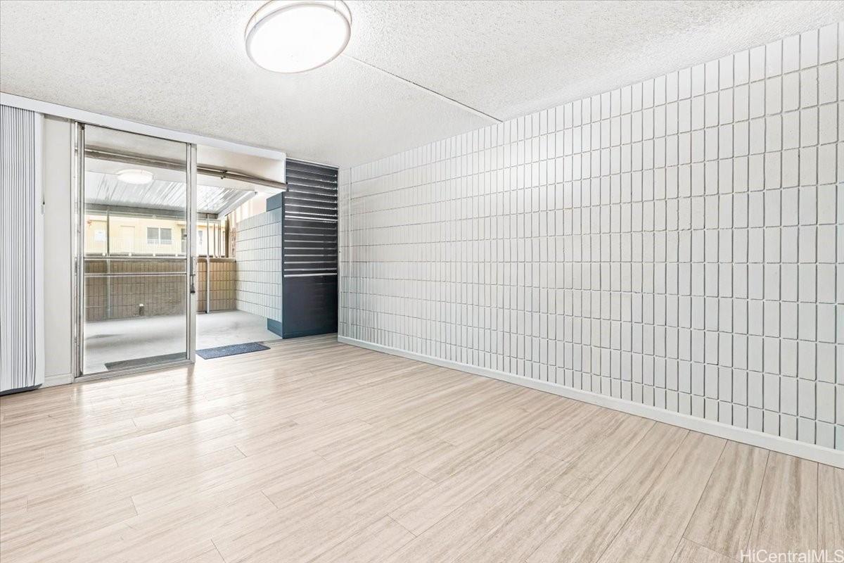 Sunset Lakeview condo # A102, Honolulu, Hawaii - photo 3 of 25