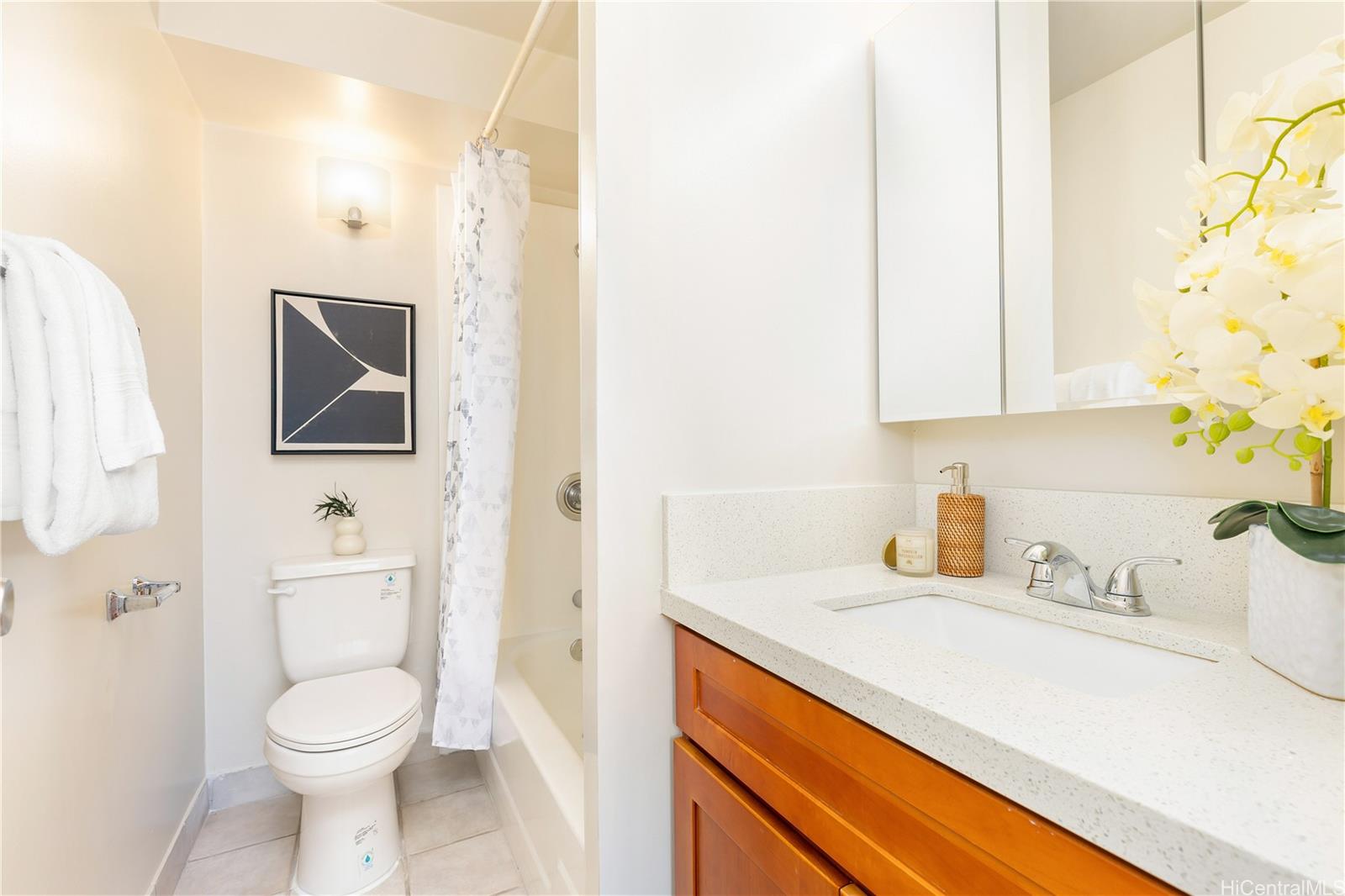 Sunset Lakeview condo # A202, Honolulu, Hawaii - photo 10 of 24