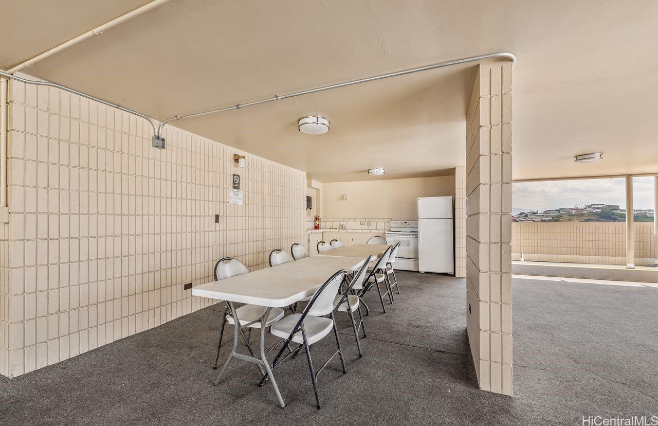 Sunset Lakeview condo # A203, Honolulu, Hawaii - photo 20 of 25