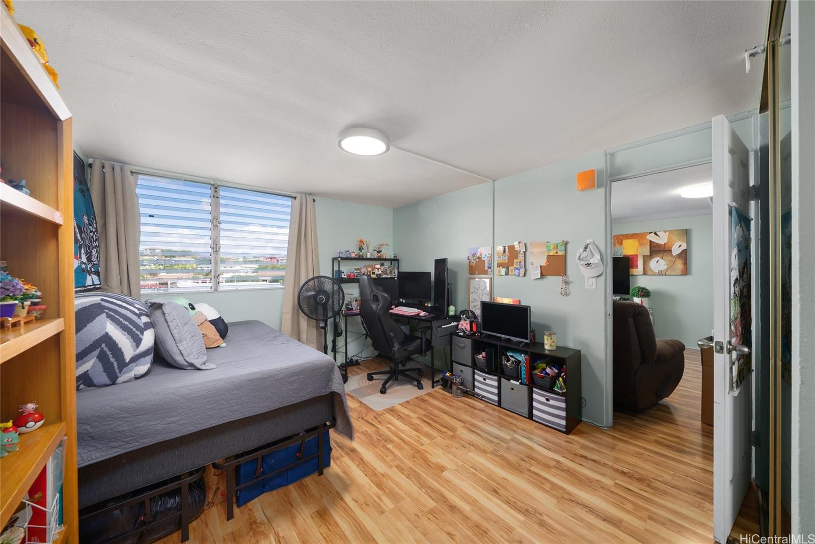 Sunset Lakeview condo # A510, Honolulu, Hawaii - photo 6 of 14