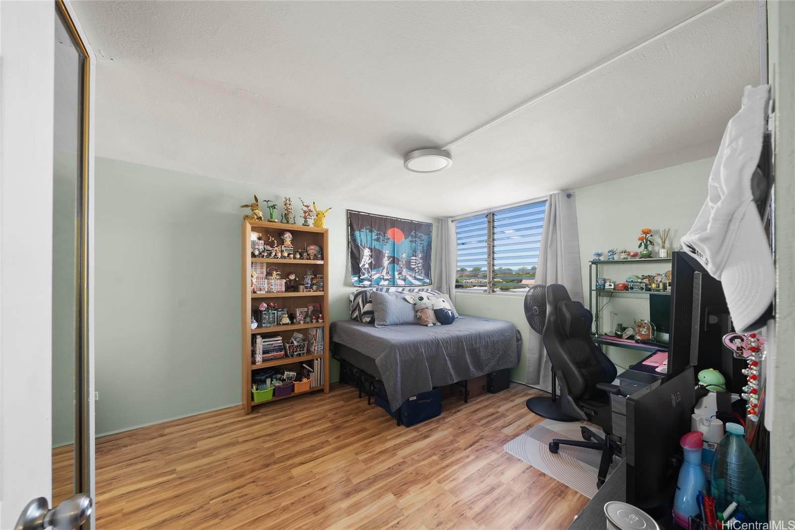 Sunset Lakeview condo # A510, Honolulu, Hawaii - photo 10 of 13