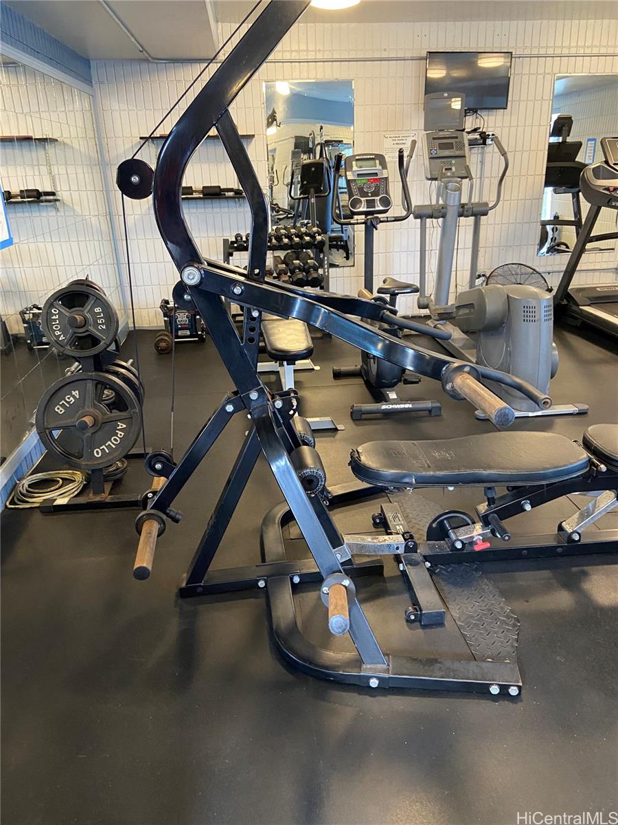 Sunset Lakeview condo # A802, Honolulu, Hawaii - photo 12 of 15