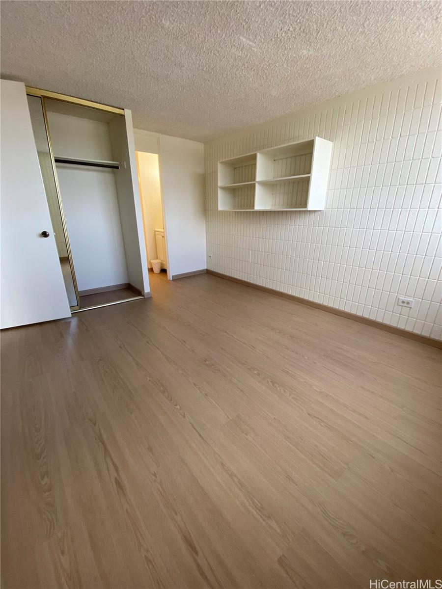 Sunset Lakeview condo # A802, Honolulu, Hawaii - photo 4 of 15