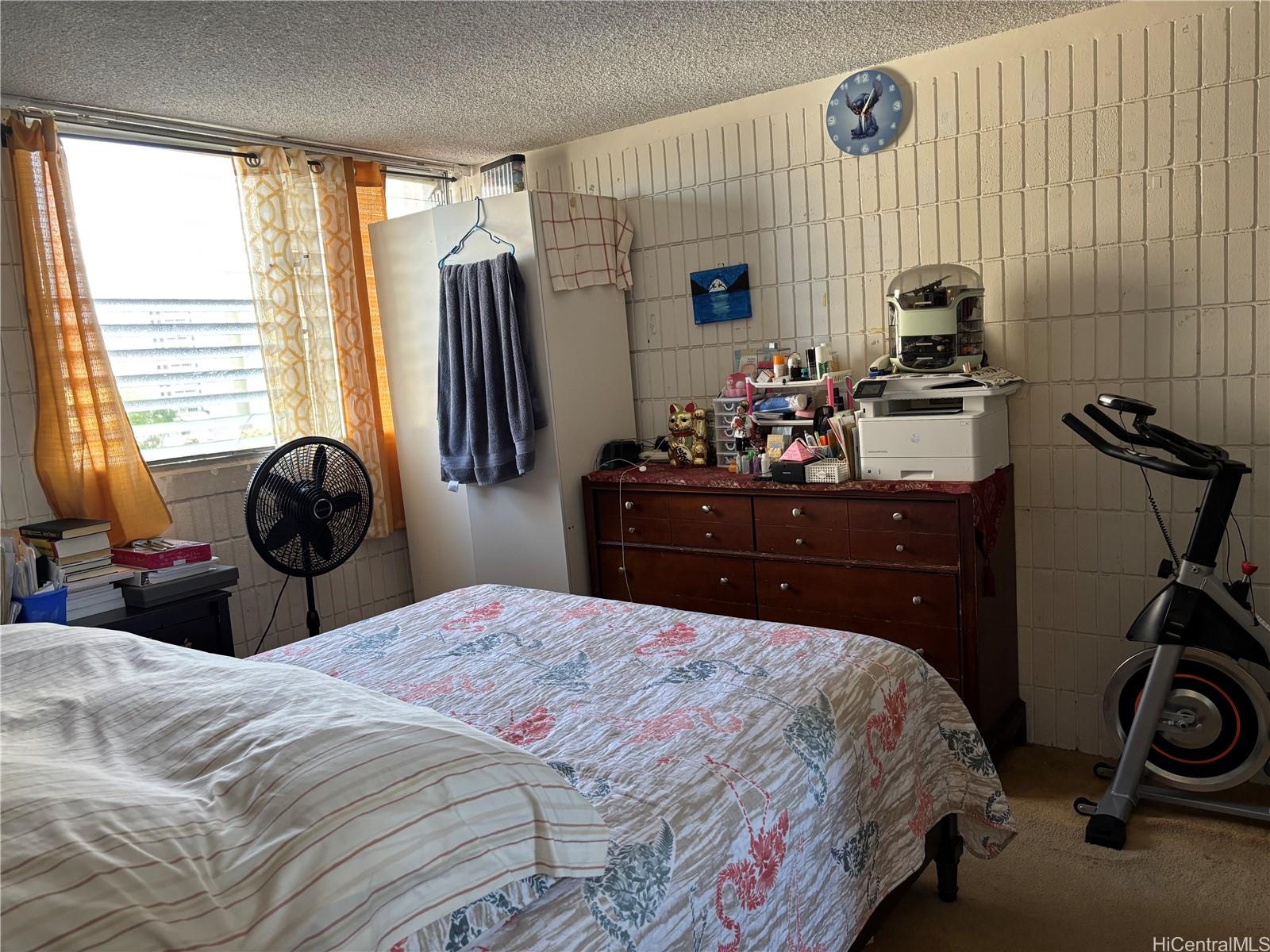 Sunset Lakeview condo # B404, Honolulu, Hawaii - photo 5 of 11