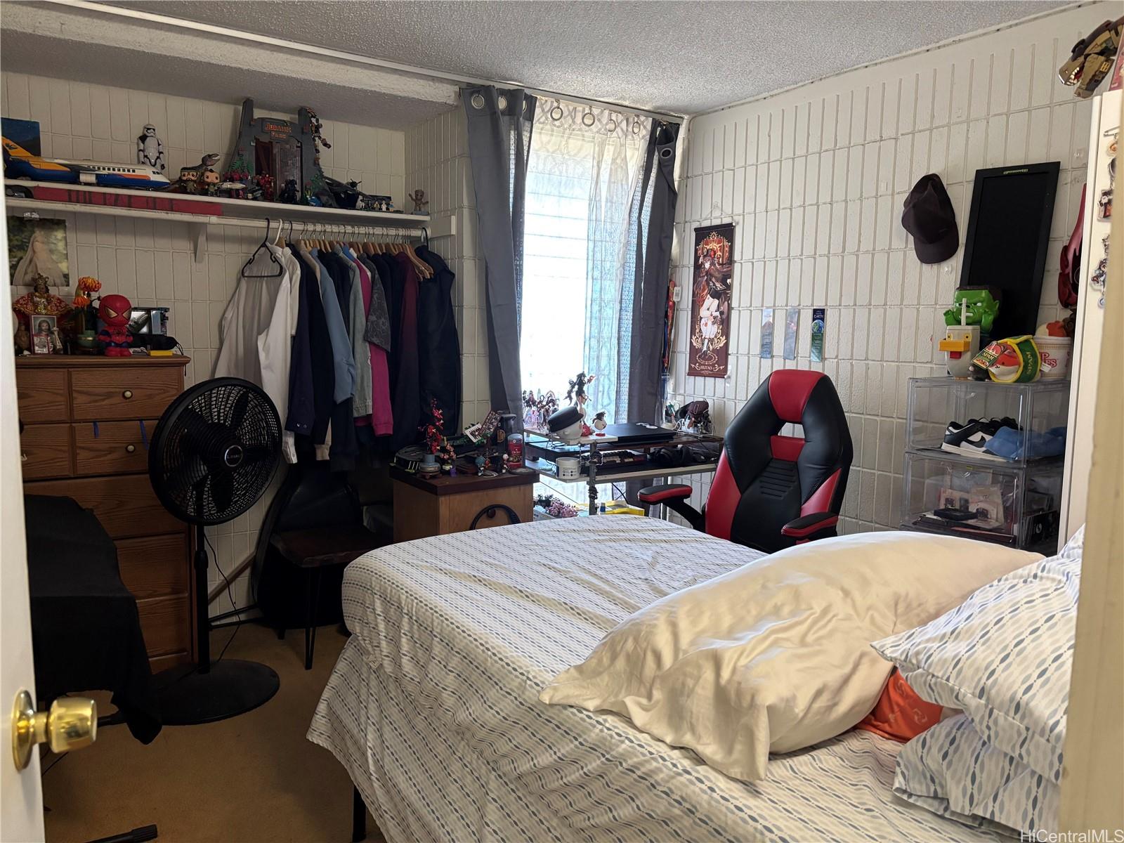 Sunset Lakeview condo # B404, Honolulu, Hawaii - photo 6 of 11