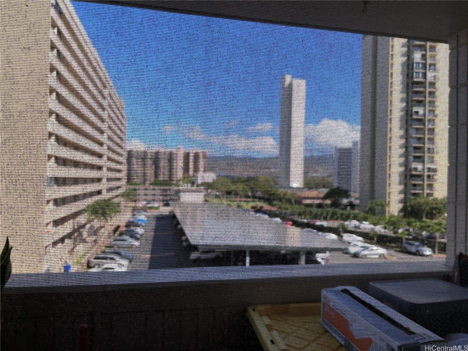 Sunset Lakeview condo # B404, Honolulu, Hawaii - photo 10 of 11