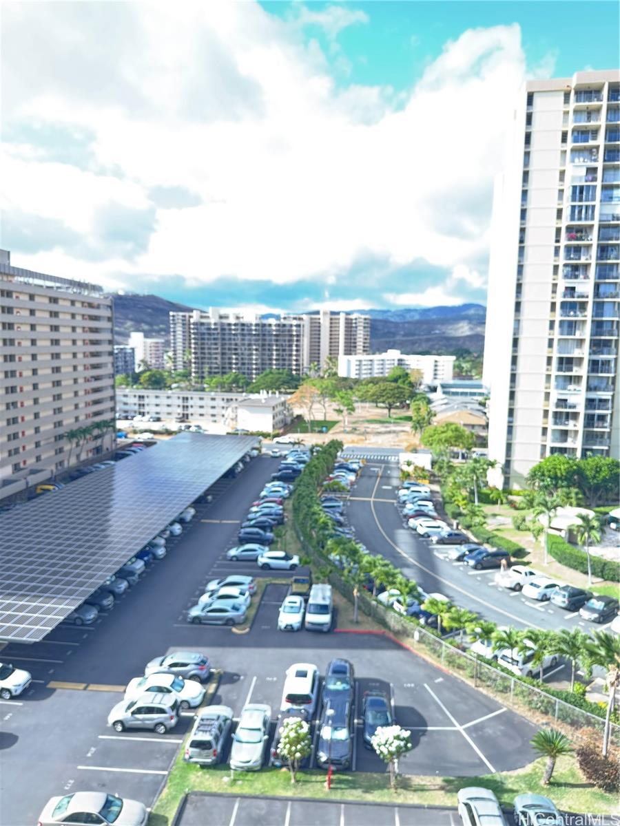 Sunset Lakeview condo # B909, Honolulu, Hawaii - photo 5 of 23