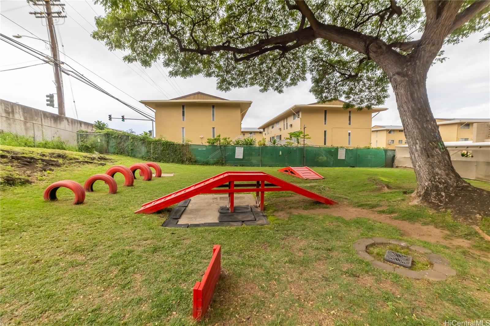 Sunset Lakeview condo # B909, Honolulu, Hawaii - photo 16 of 21