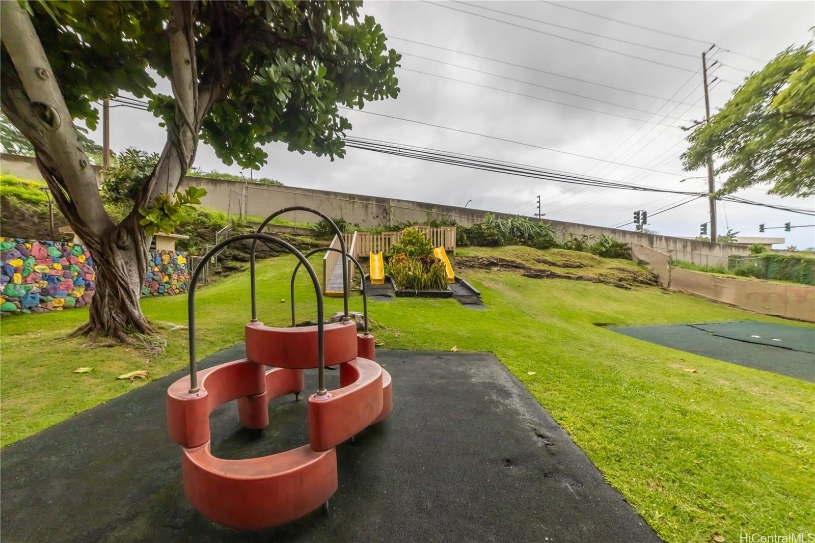 Sunset Lakeview condo # B909, Honolulu, Hawaii - photo 19 of 21