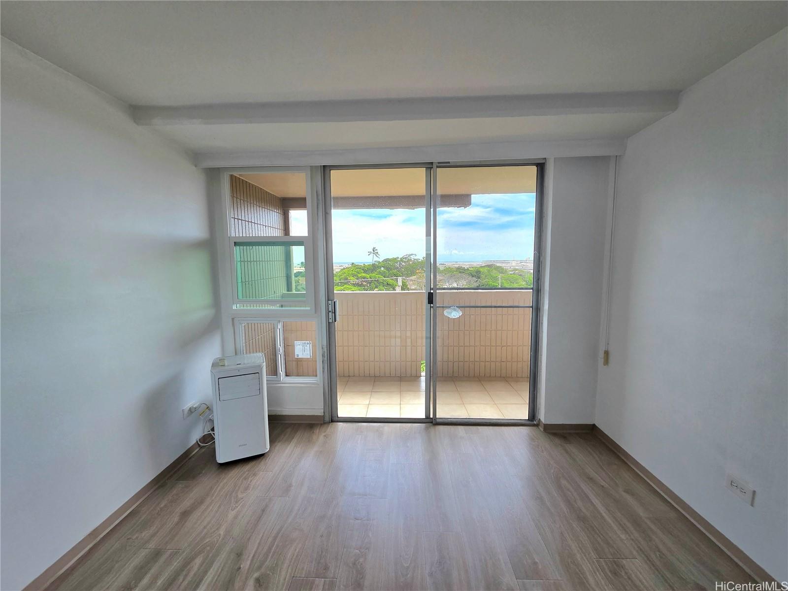 Sunset Lakeview condo # B PH12, Honolulu, Hawaii - photo 5 of 16