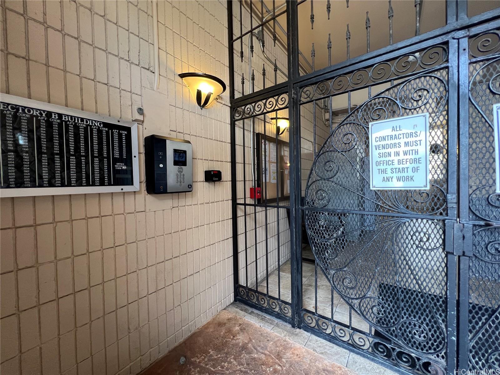 Sunset Lakeview condo # PH4 B, Honolulu, Hawaii - photo 2 of 24