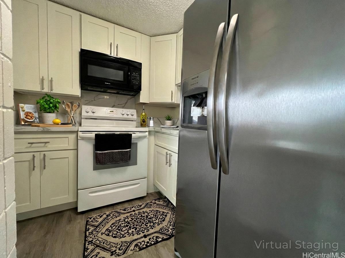 Sunset Lakeview condo # PH4 B, Honolulu, Hawaii - photo 7 of 24