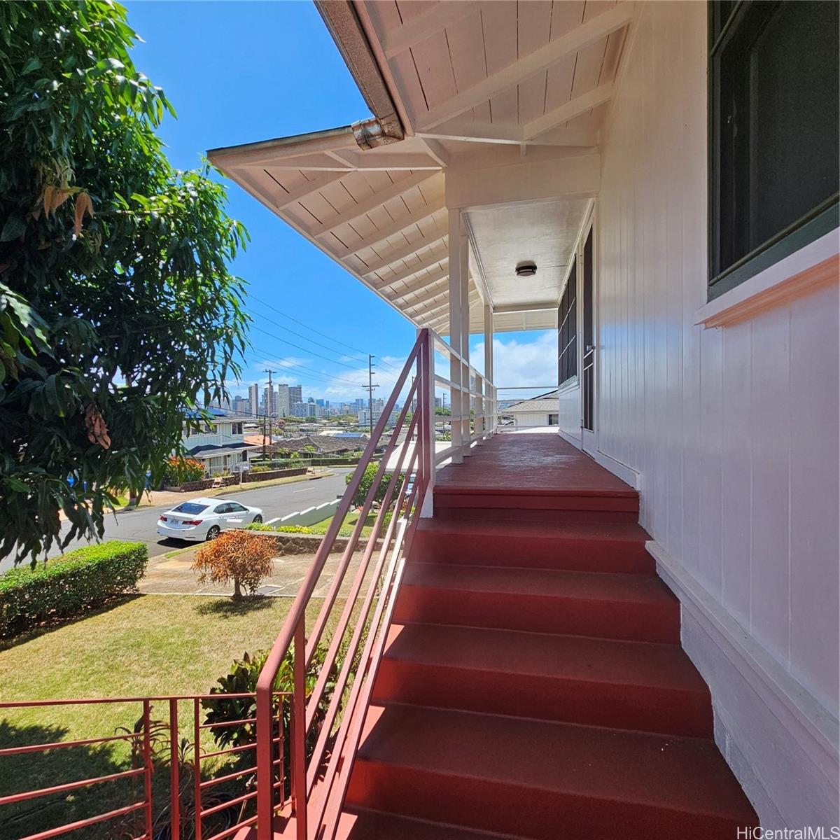 3216  Kaimuki Ave Kaimuki, Diamond Head home - photo 9 of 25