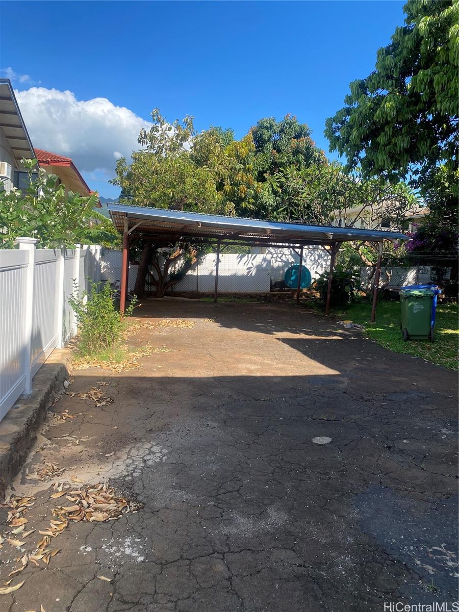 3216 Kaimuki Ave Honolulu - Rental - photo 5 of 25