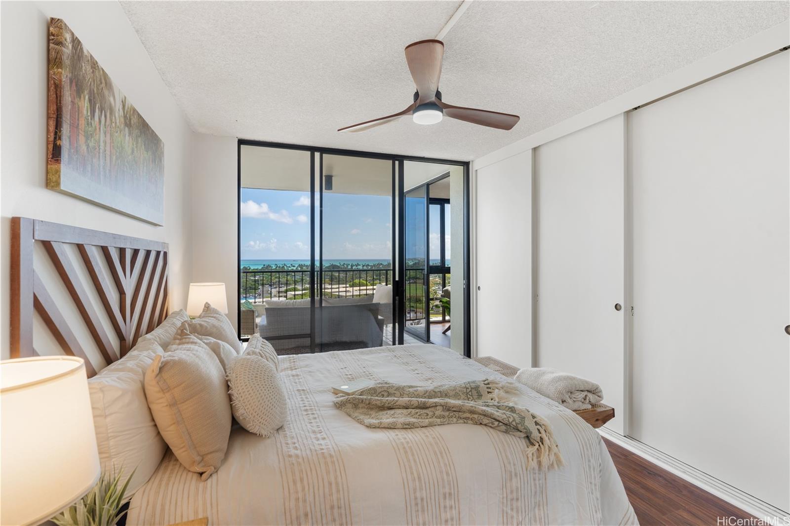 Windward Passage condo # 1403, Kailua, Hawaii - photo 5 of 19