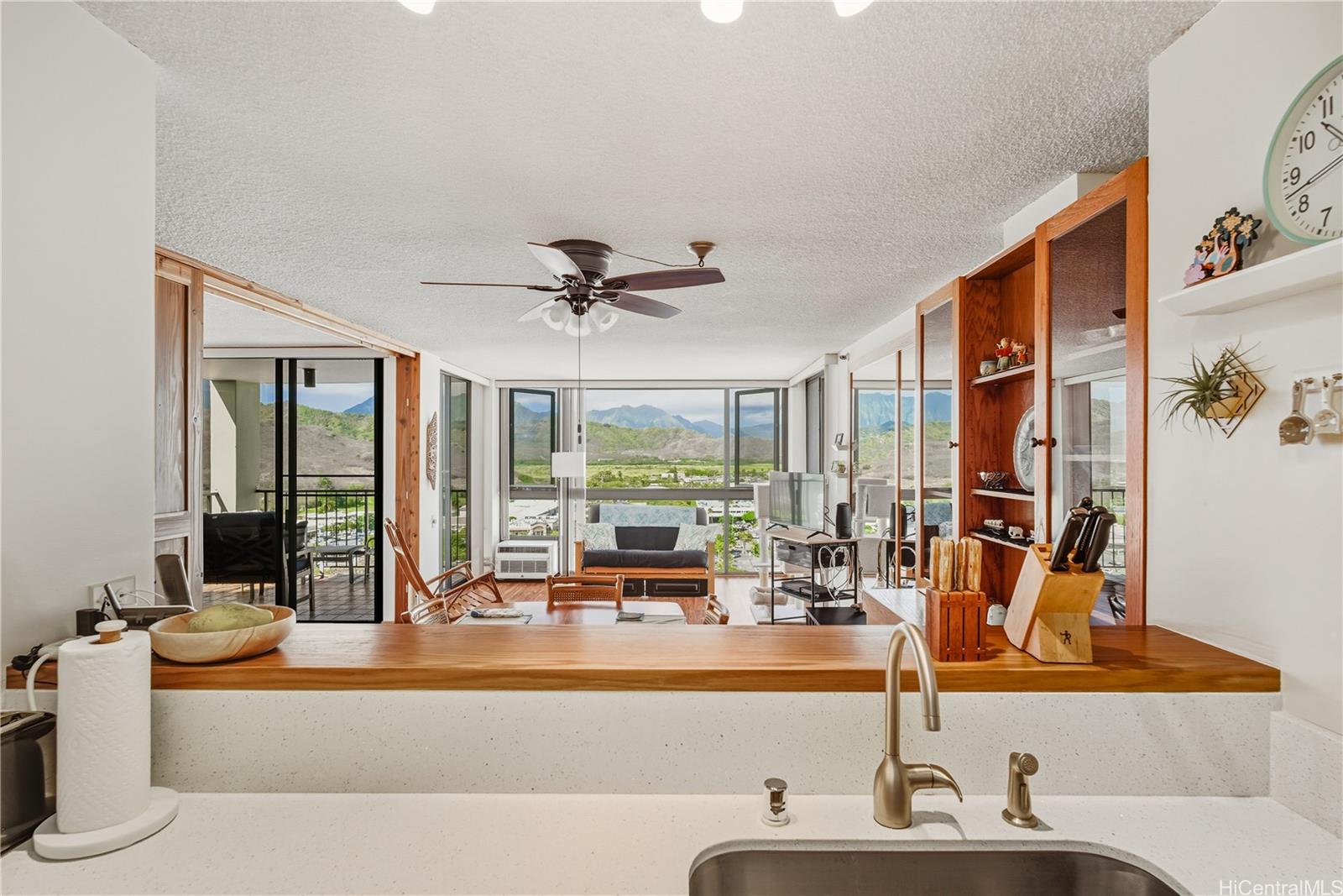 Windward Passage condo # 1512, Kailua, Hawaii - photo 14 of 16