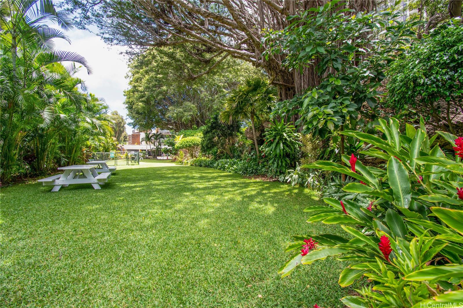 Windward Passage condo # 208, Kailua, Hawaii - photo 21 of 25