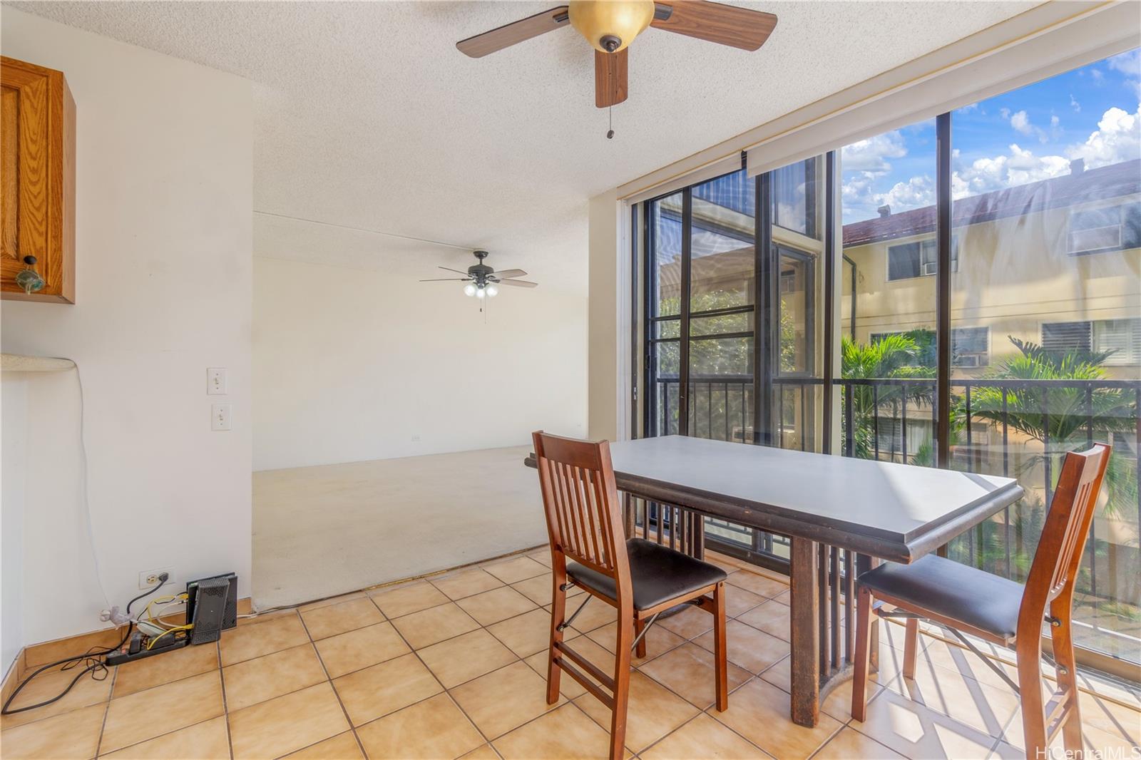 Windward Passage condo # 208, Kailua, Hawaii - photo 5 of 25